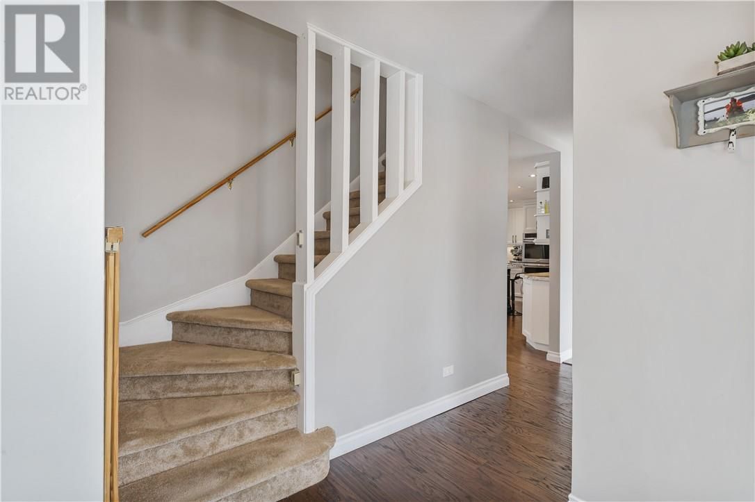 247 SPANISH RIVER DRIVE Image 28