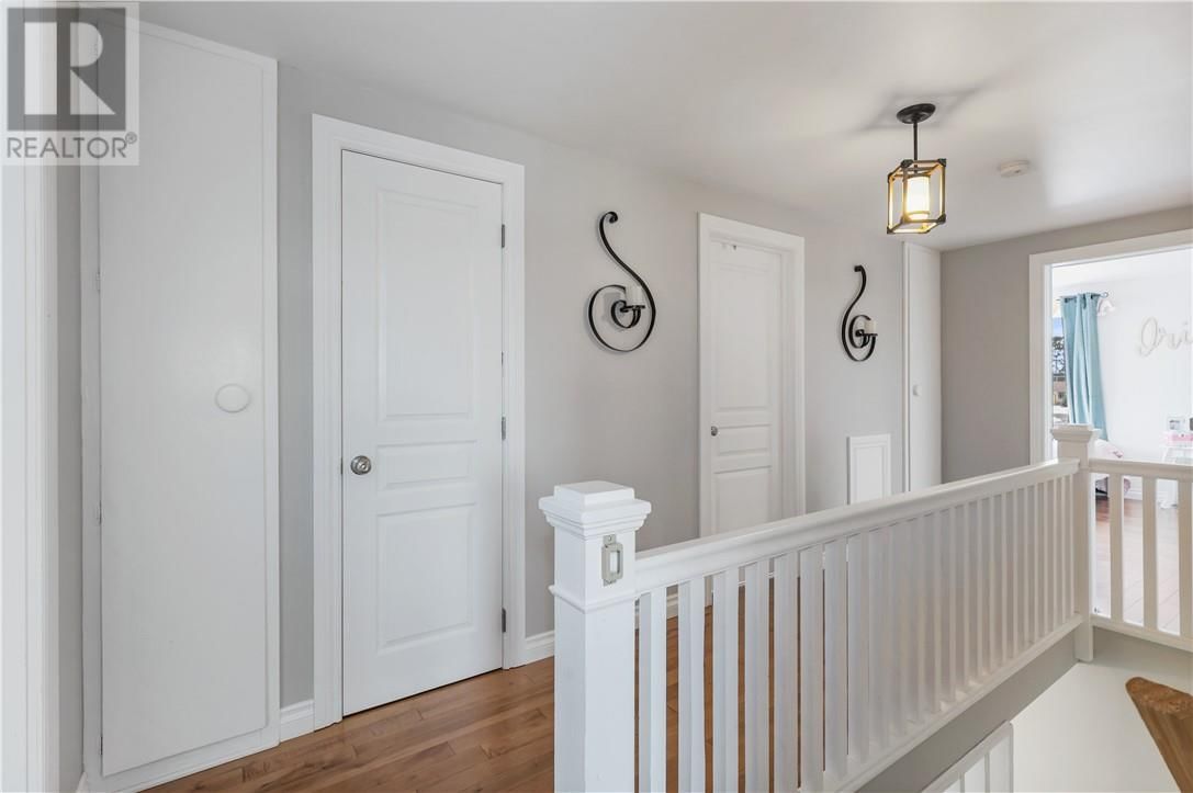 247 SPANISH RIVER DRIVE Image 33