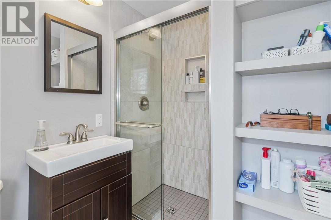 247 SPANISH RIVER DRIVE Image 46