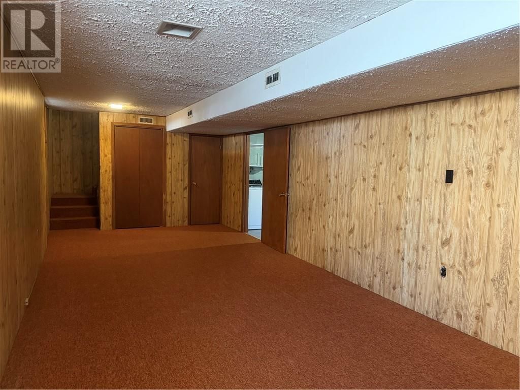 4418 THERESA AVENUE Image 13