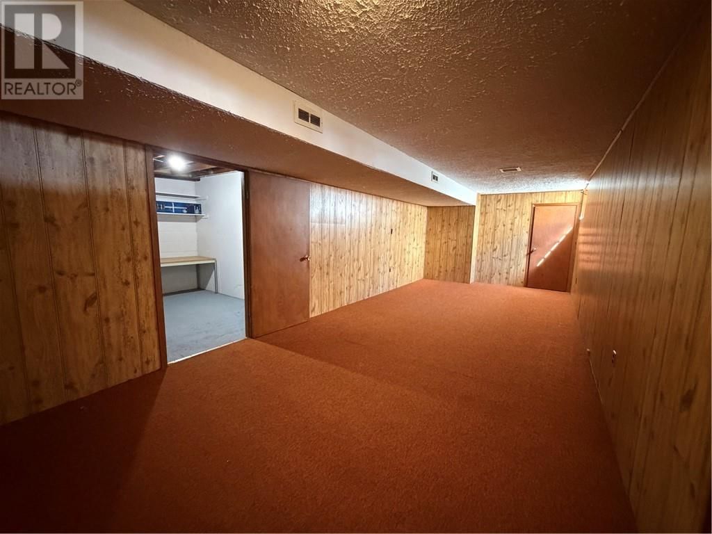 4418 THERESA AVENUE Image 14