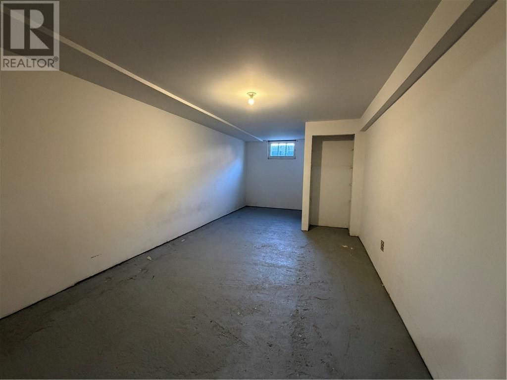 4418 THERESA AVENUE Image 18