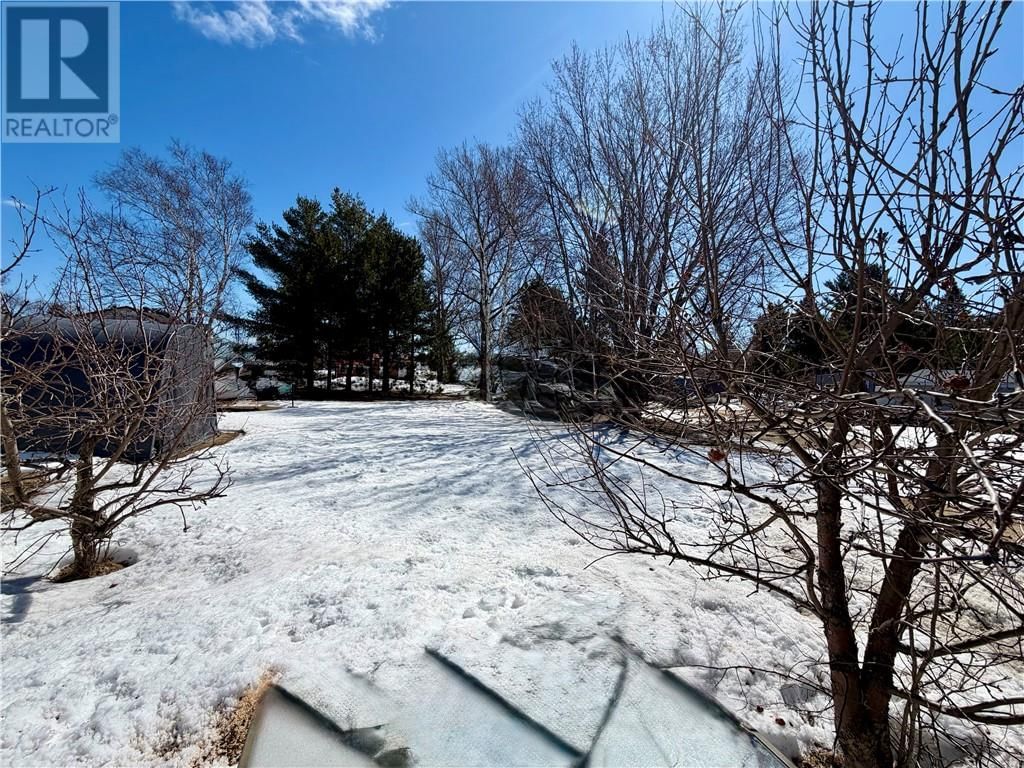 4418 THERESA AVENUE Image 26