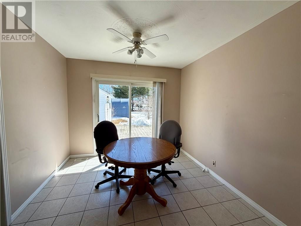 4418 THERESA AVENUE Image 9