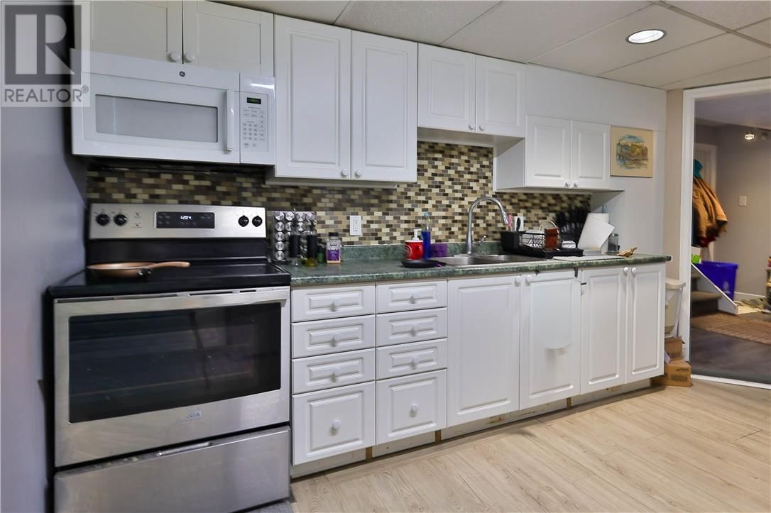 401 YORK STREET Image 11