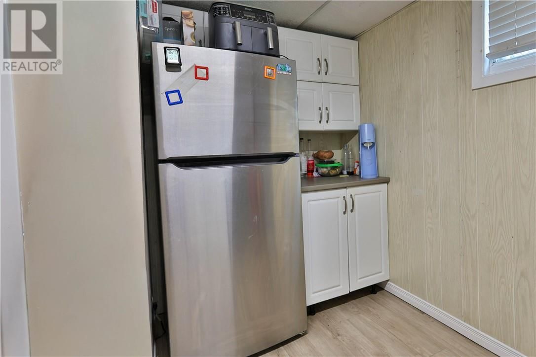 401 YORK STREET Image 12