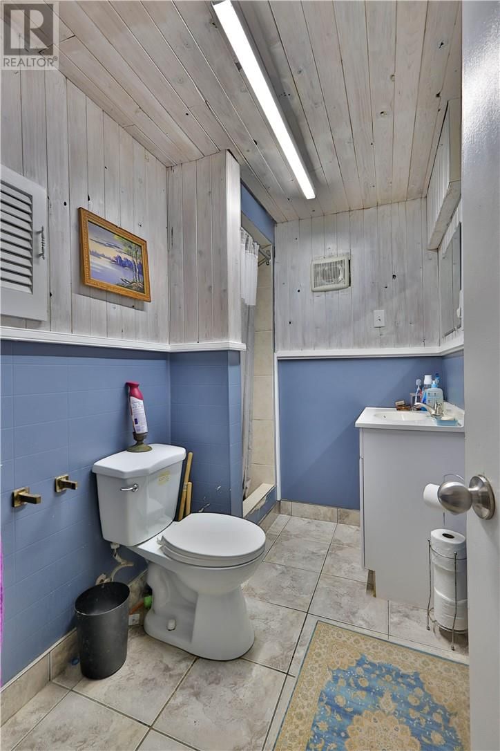 401 YORK STREET Image 14