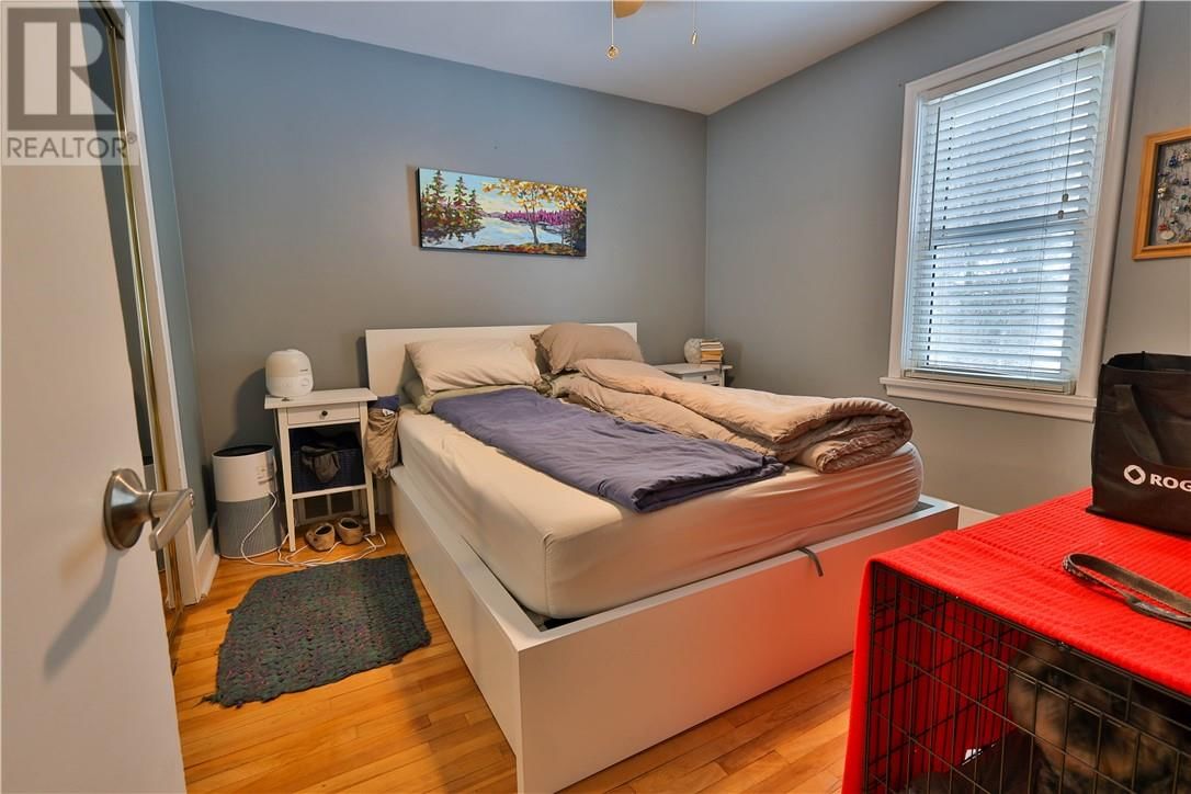 401 YORK STREET Image 5