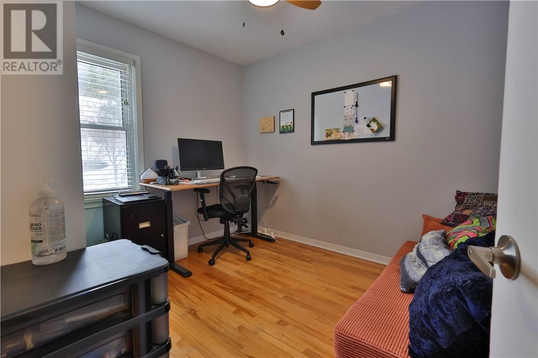 401 YORK STREET Image 7