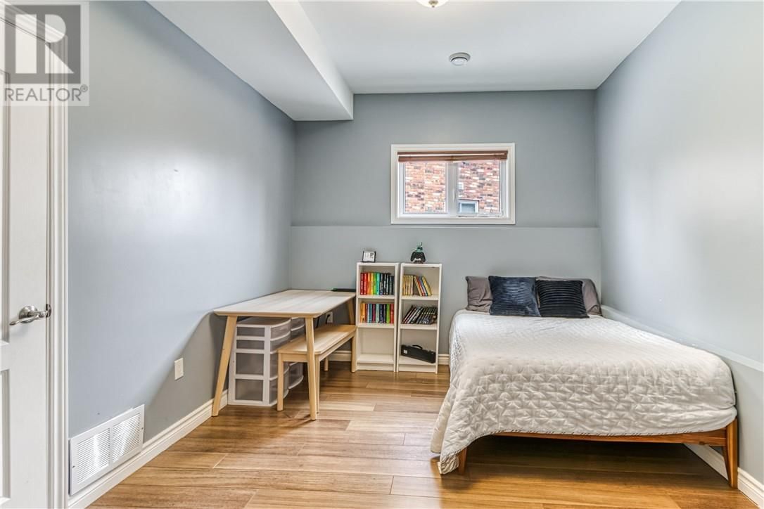 179 MERRYGALE DRIVE Image 32