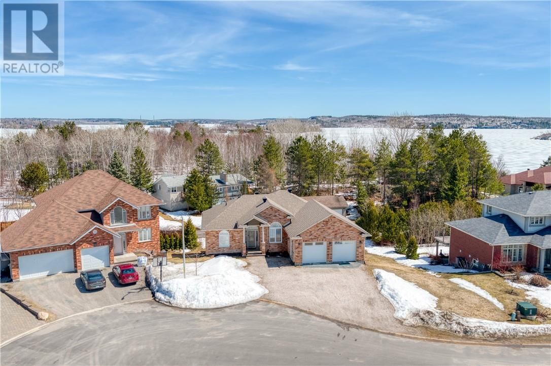 179 MERRYGALE DRIVE Image 44