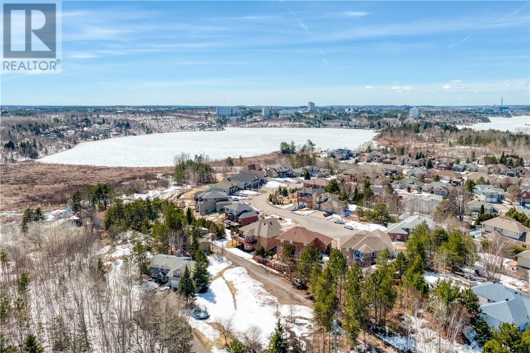 179 MERRYGALE DRIVE Image 47