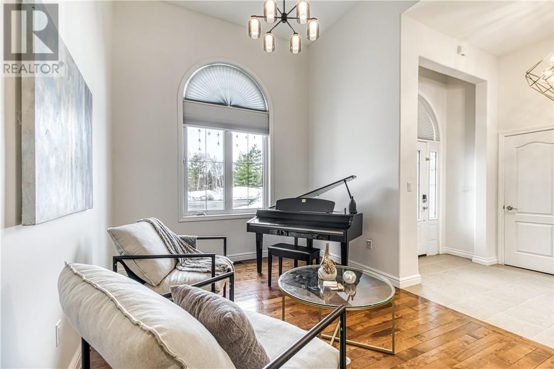 179 MERRYGALE DRIVE Image 7