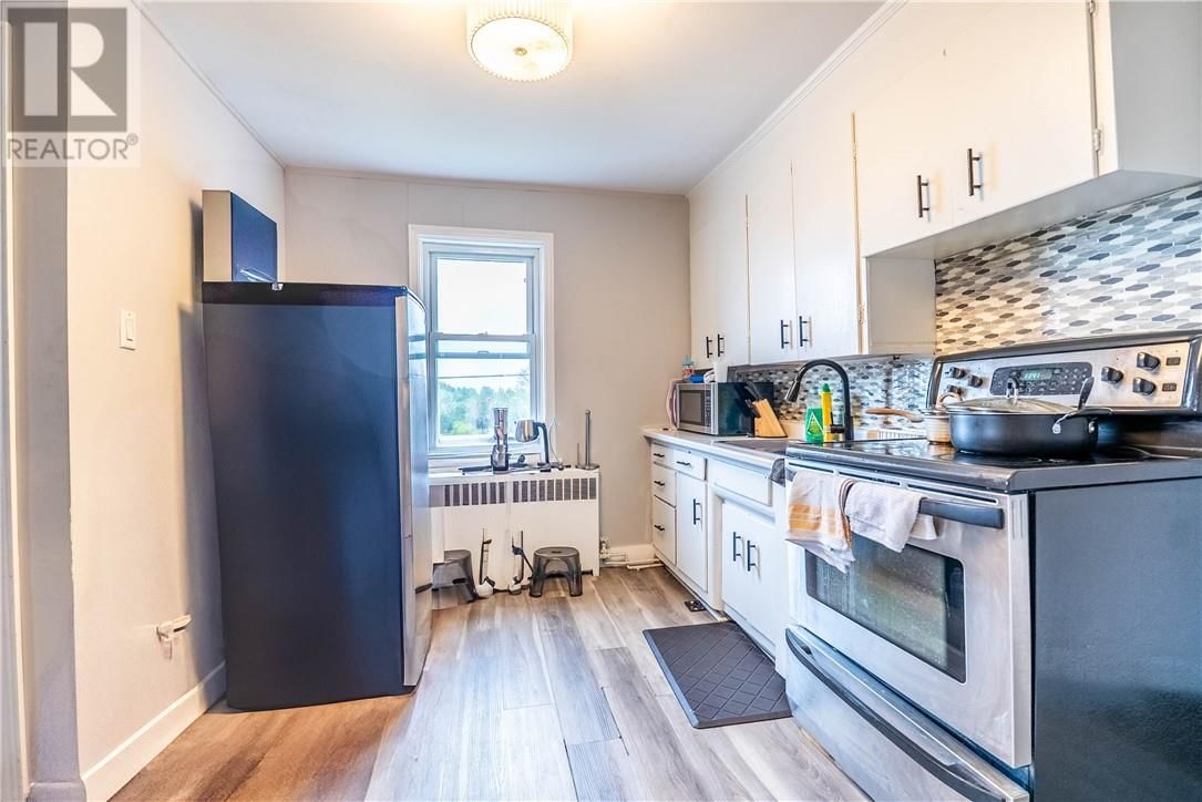 3-5 EYRE STREET Image 16