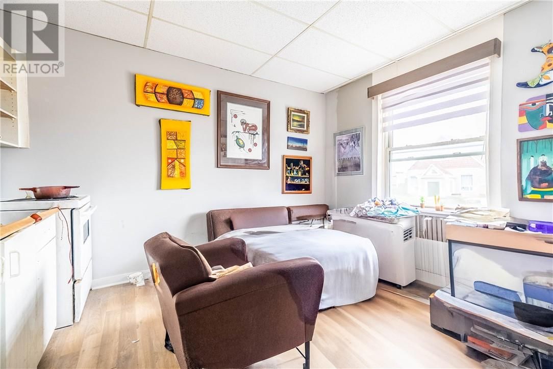 3-5 EYRE STREET Image 19