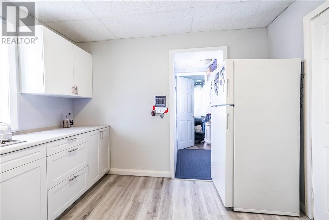 3-5 EYRE STREET Image 20