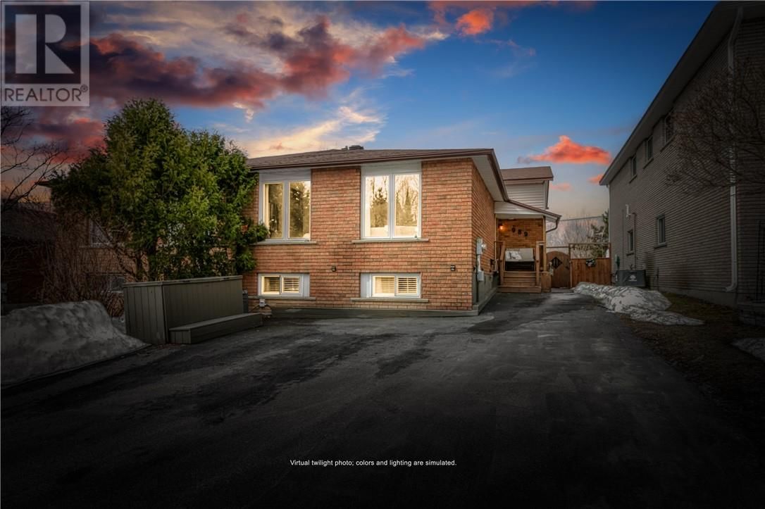 989 ARTHUR STREET Image 39