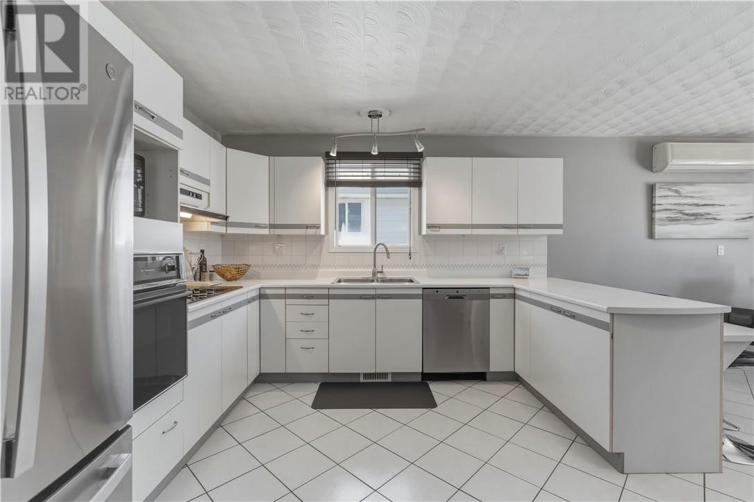 4295 CARINA DRIVE Image 13