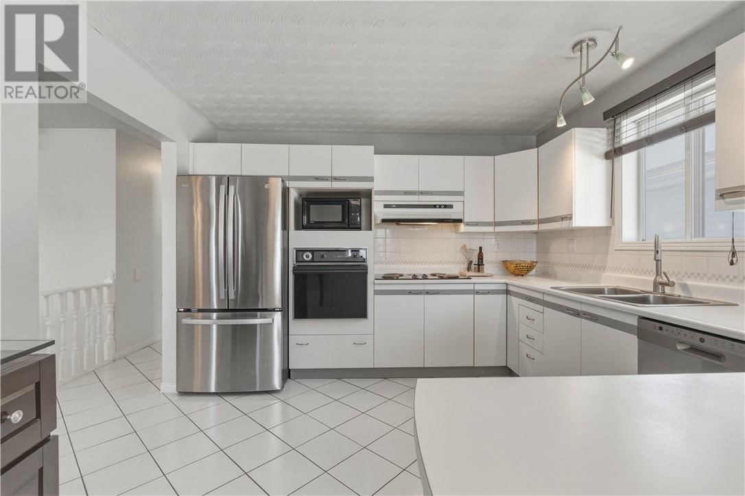 4295 CARINA DRIVE Image 14