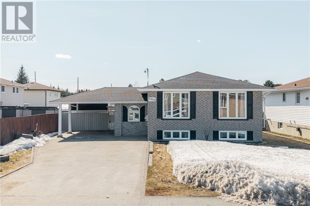 4295 CARINA DRIVE Image 33