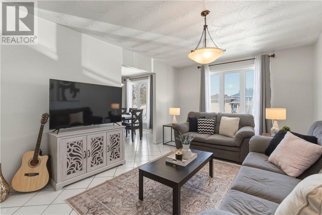 4295 CARINA DRIVE Image 4