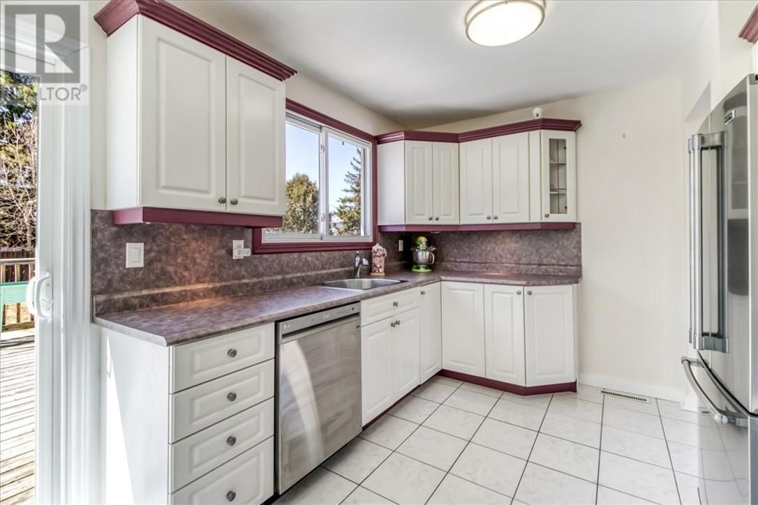 1305 ROSE MARIE AVENUE Image 11