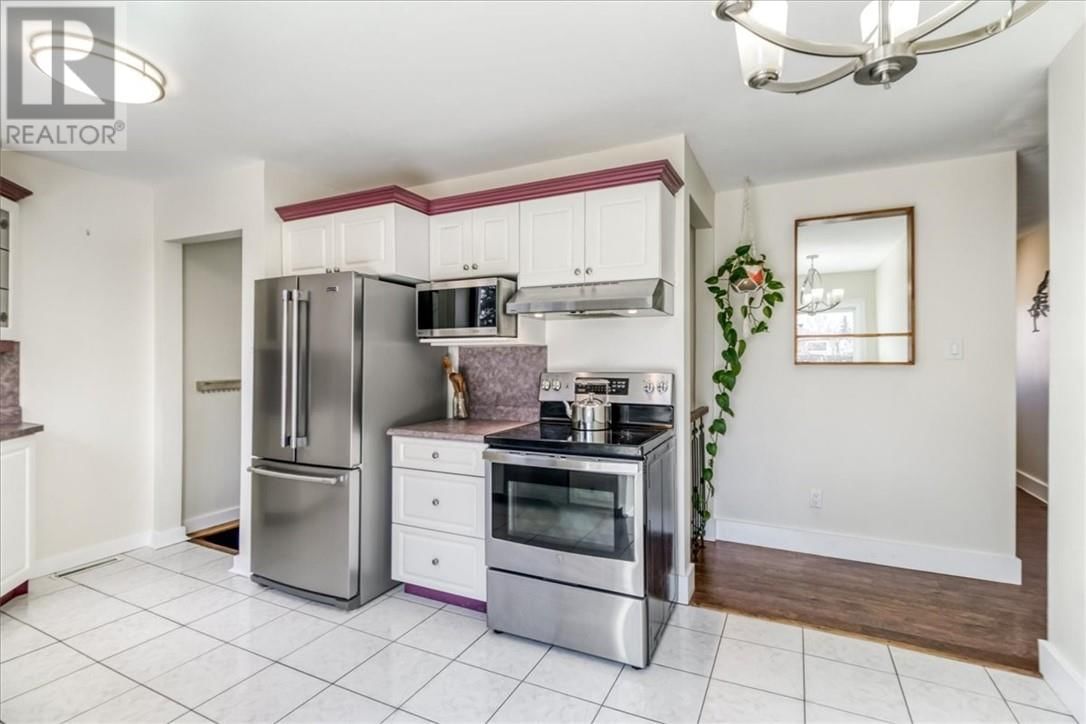 1305 ROSE MARIE AVENUE Image 14