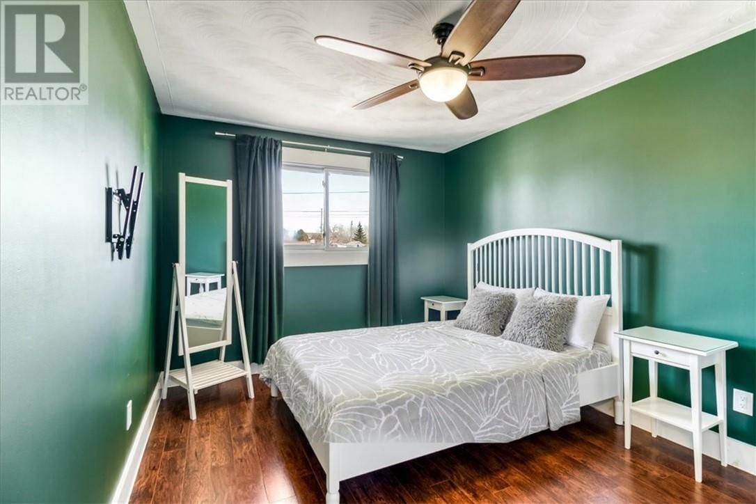 1305 ROSE MARIE AVENUE Image 19