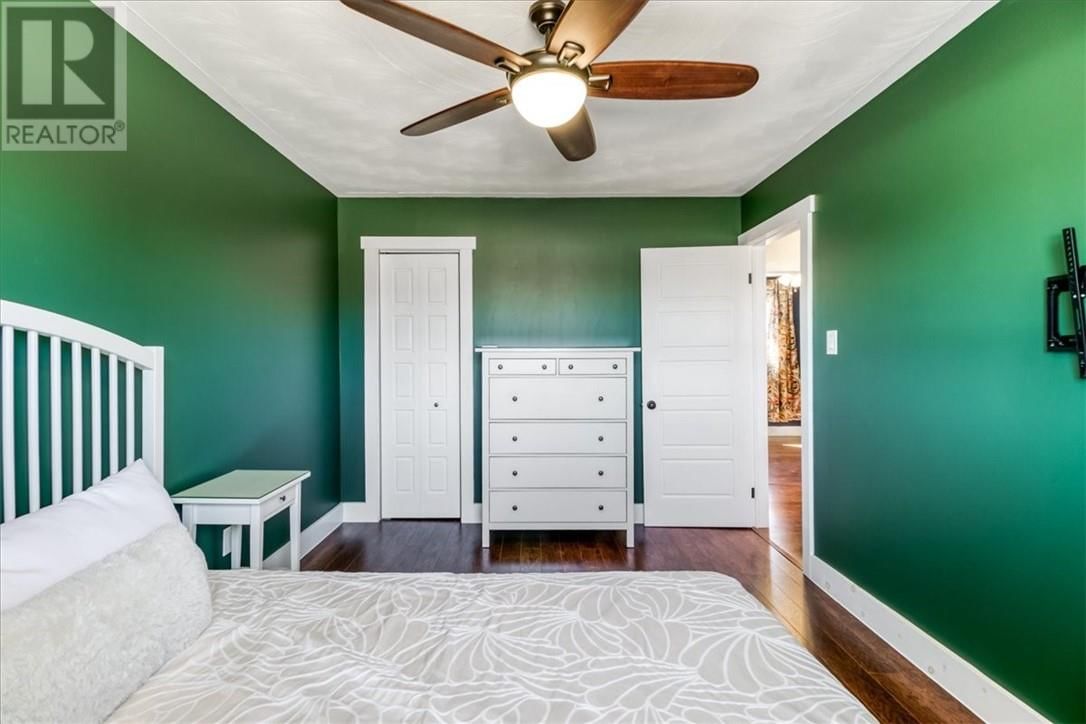 1305 ROSE MARIE AVENUE Image 20