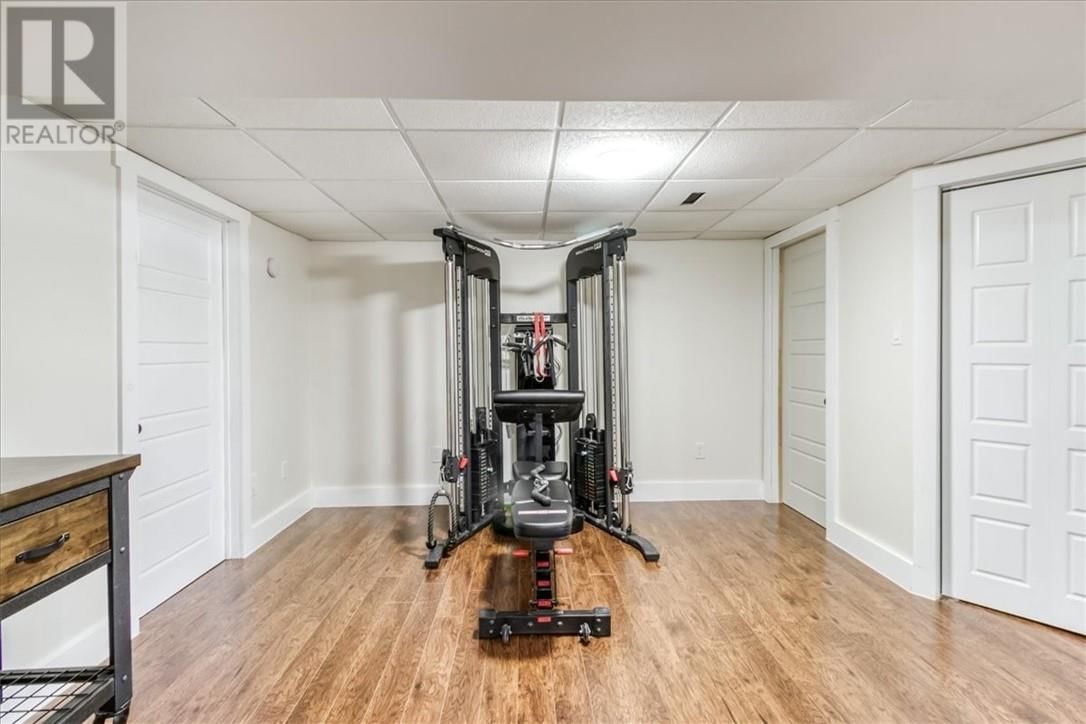 1305 ROSE MARIE AVENUE Image 35