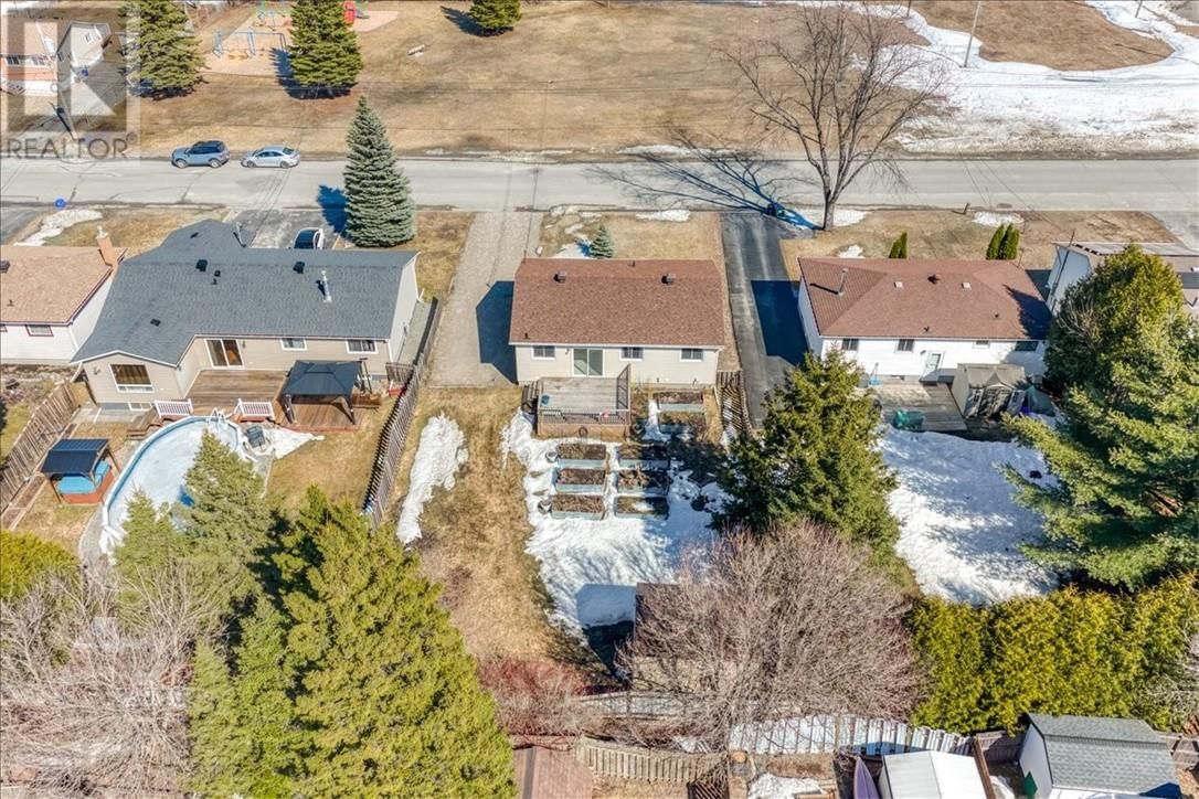 1305 ROSE MARIE AVENUE Image 42