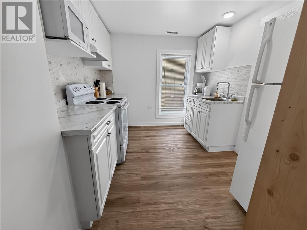 4 ELEANOR STREET Image 33
