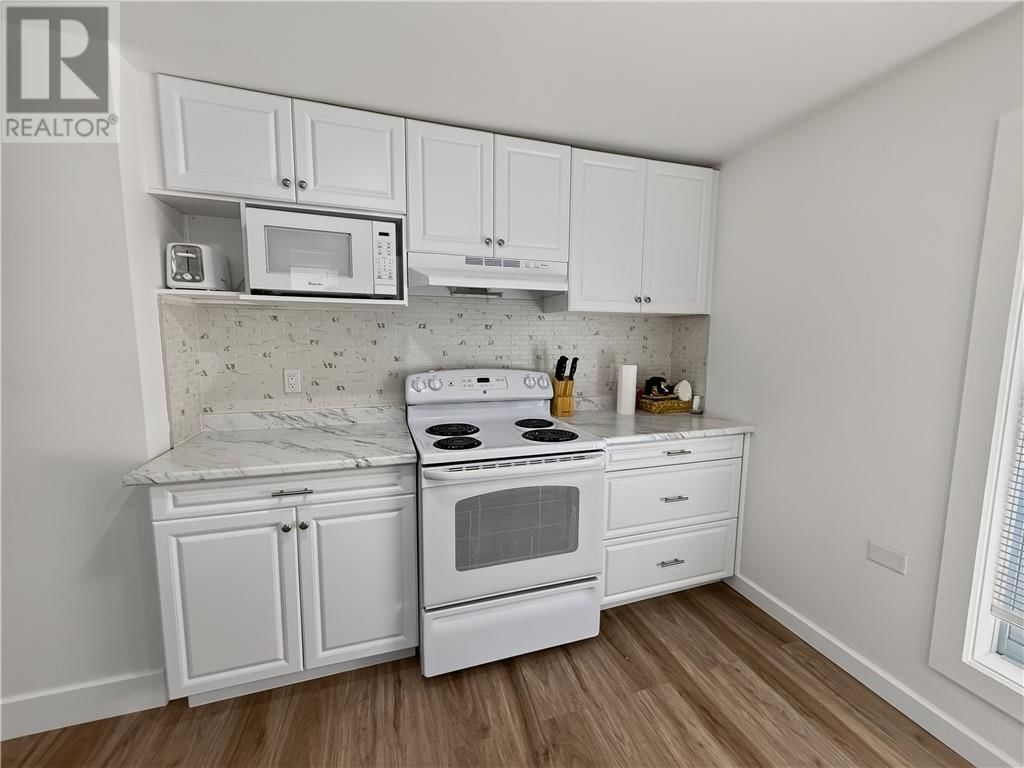 4 ELEANOR STREET Image 35
