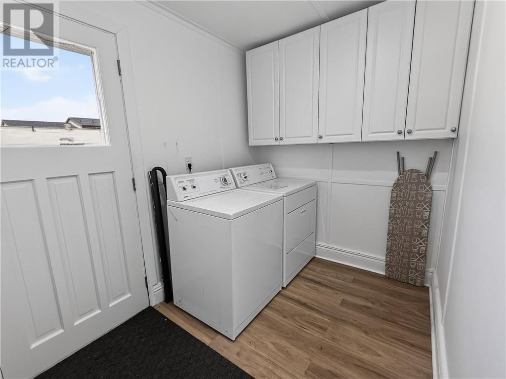4 ELEANOR STREET Image 39