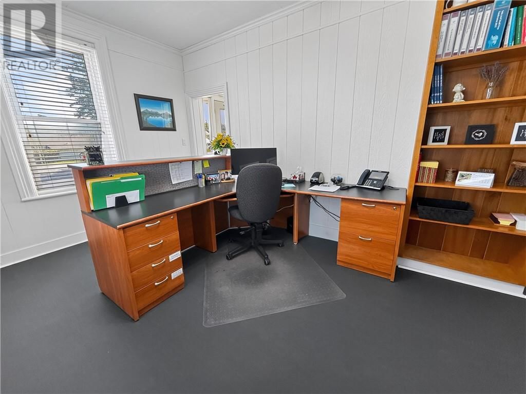 4 ELEANOR STREET Image 7