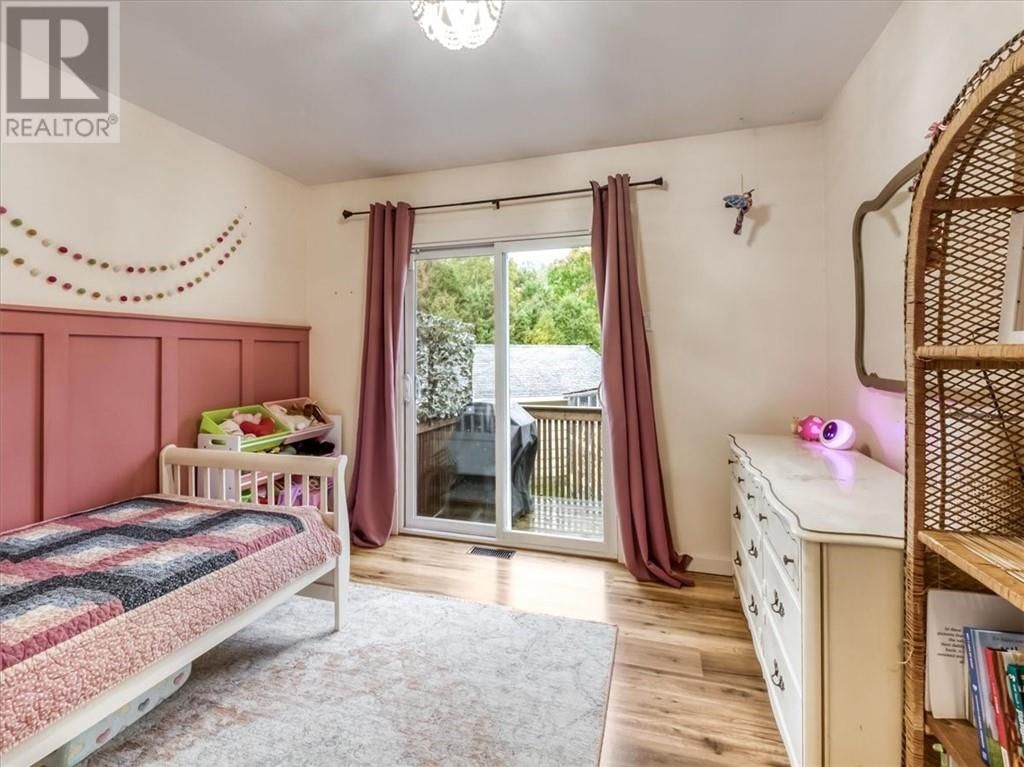 18 WICKWAS STREET Image 23