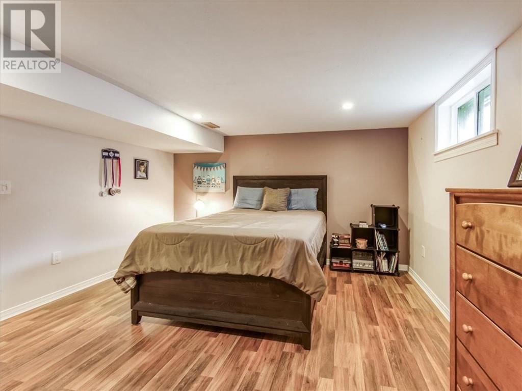 18 WICKWAS STREET Image 30