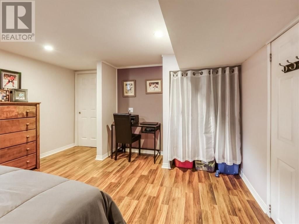 18 WICKWAS STREET Image 31