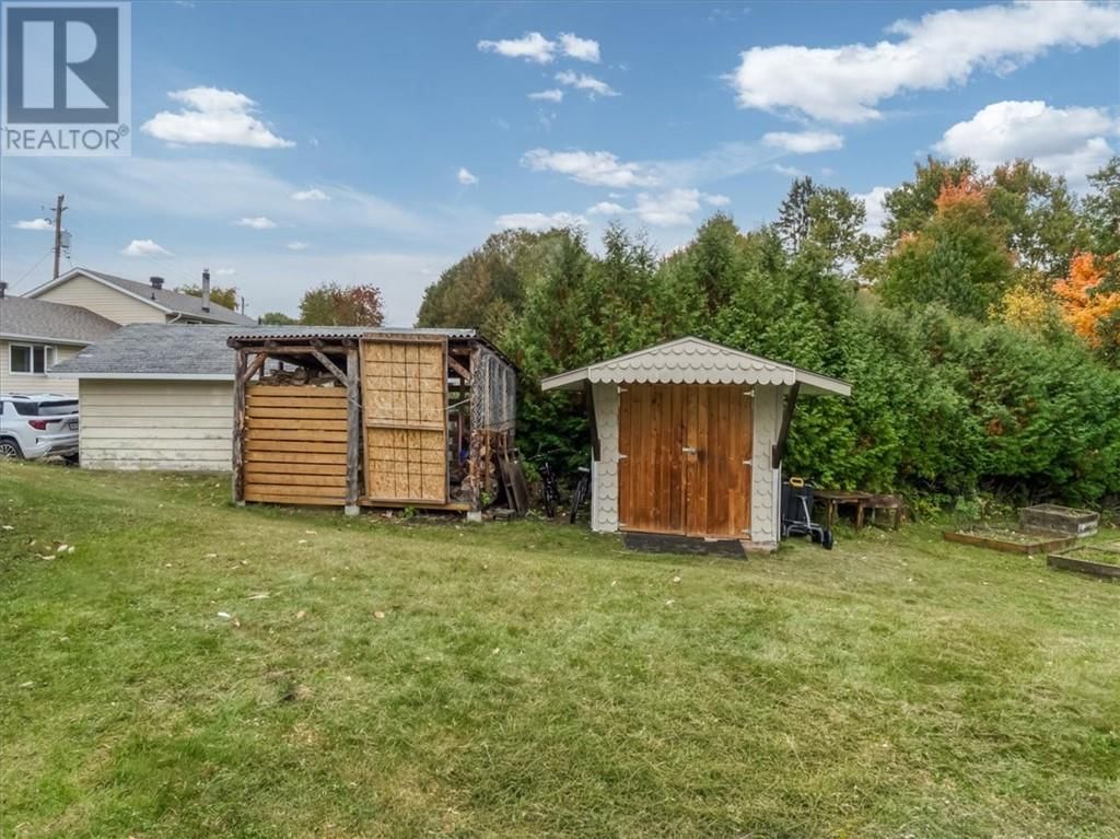 18 WICKWAS STREET Image 9