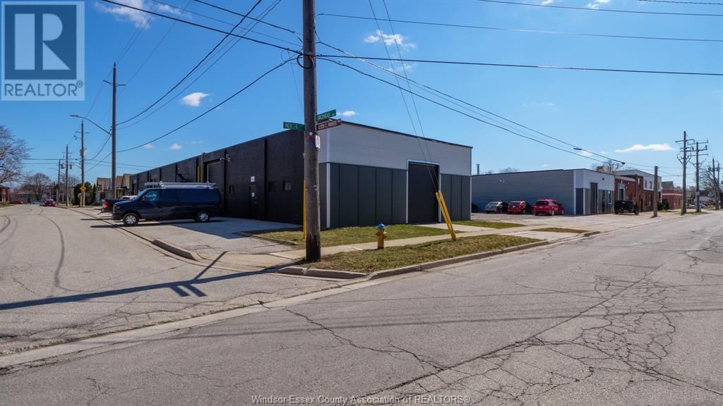 400 ERIE STREET East Image 8