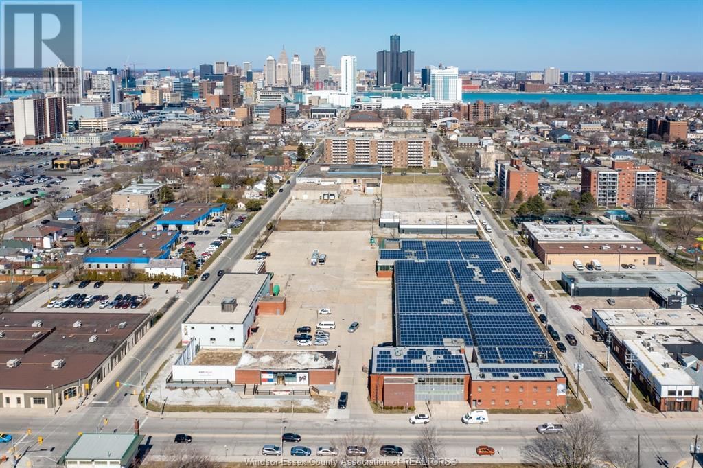350/370 ERIE STREET East Image 3