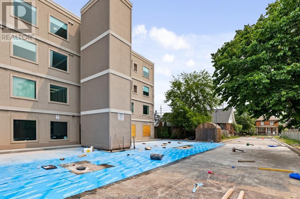 1500 OUELLETTE Unit# 403 Image 4