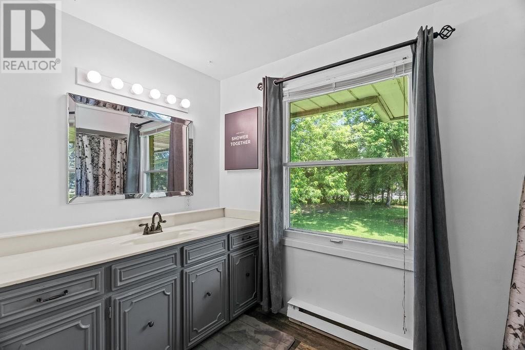 5113 LAKESHORE ROAD Image 24