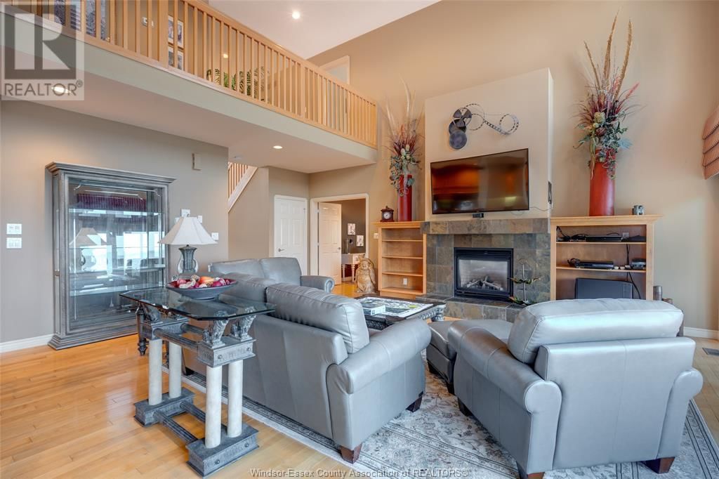 320 SHOREVIEW CIRCLE Image 13