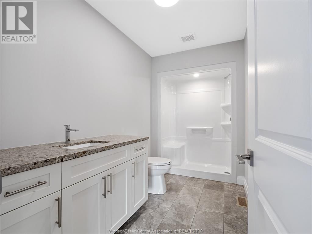 115 EAGLE STREET Image 24