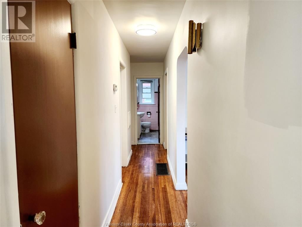 3400 DOMINION Unit# UPPER Image 10