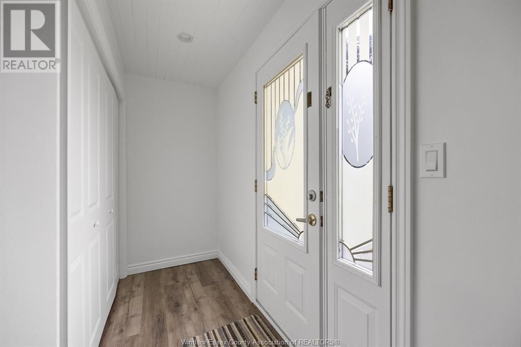 3945-85 DOUGALL AVENUE Image 16