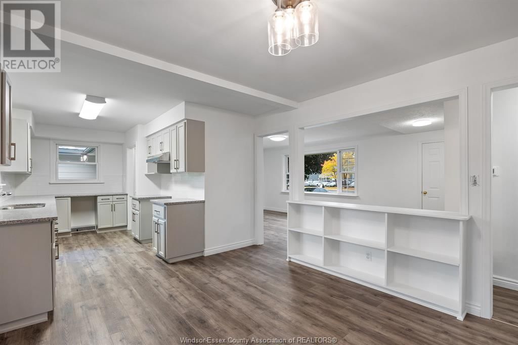 3945-85 DOUGALL AVENUE Image 19