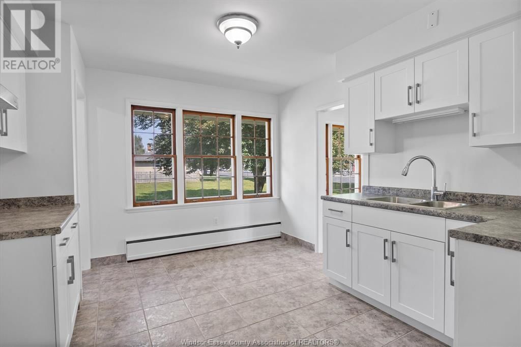 3945-85 DOUGALL AVENUE Image 48