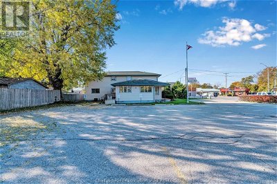 Image #1 of Commercial for Sale at 186-196 Grand Avenue West, Chatham, Ontario